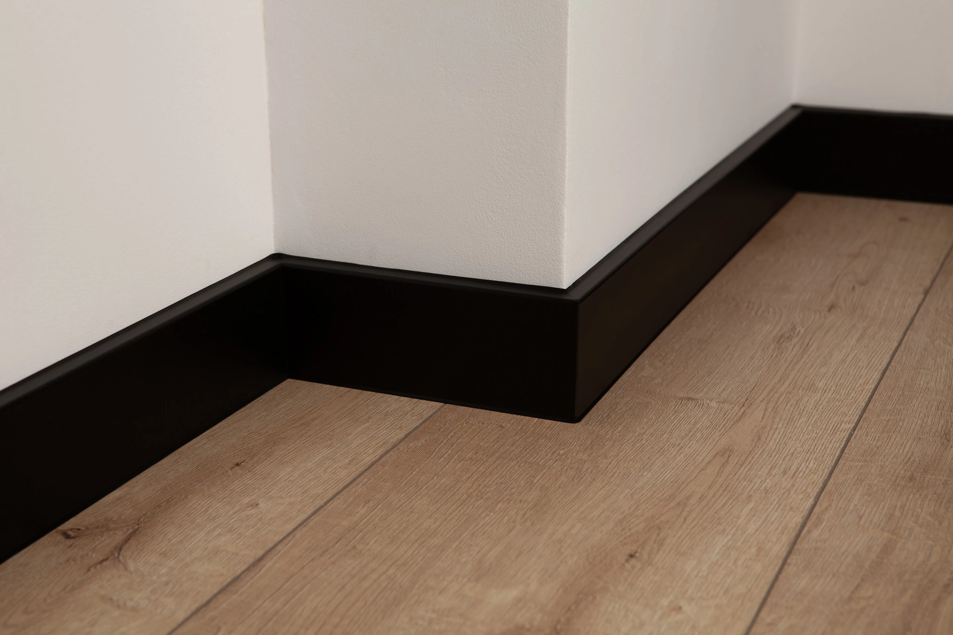 Cubu_flex_80_czarna_02 EuroFloors