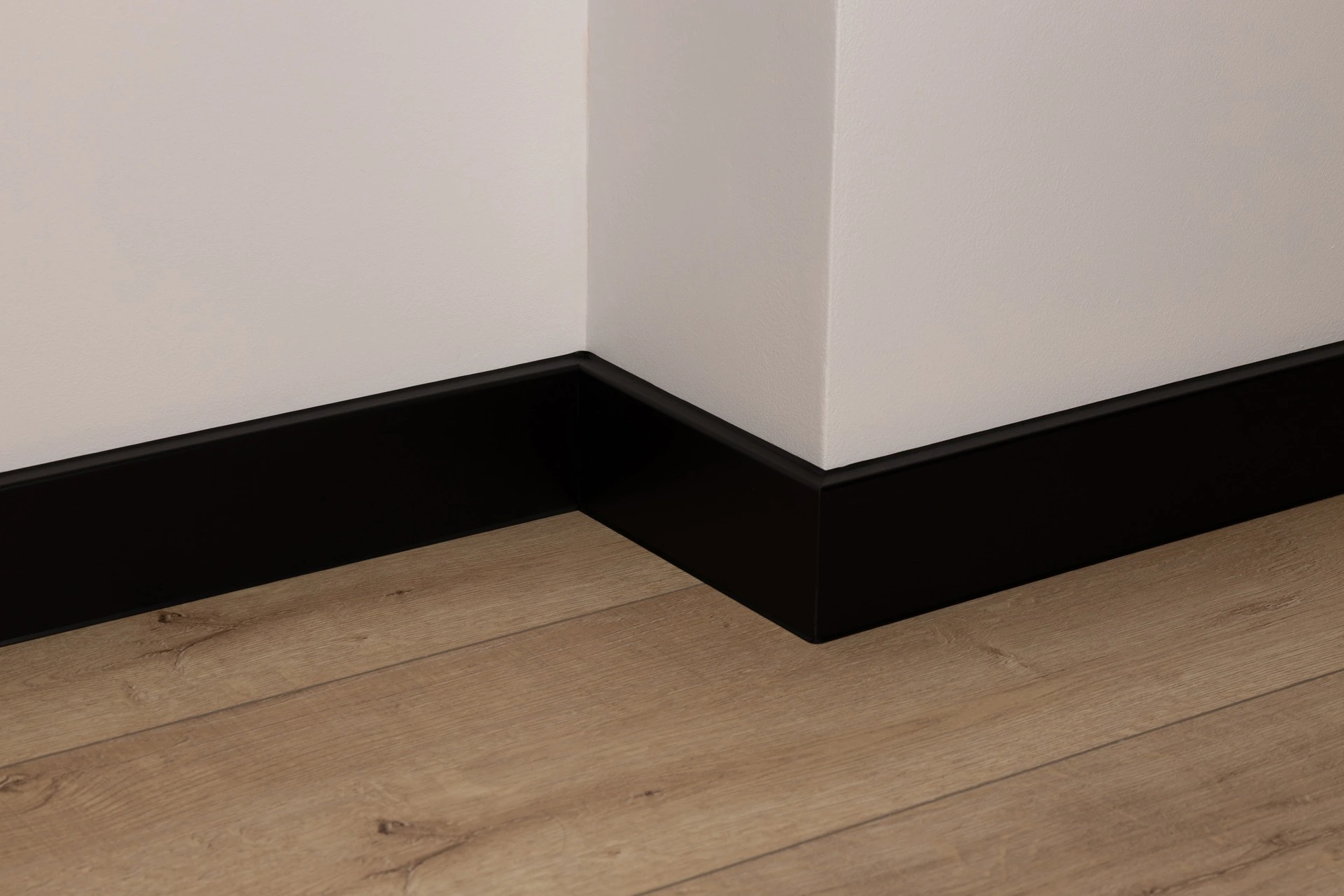Cubu_flex_80_czarna_03 EuroFloors